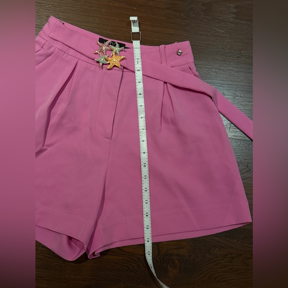 PatBO Vick Pink Star Embellished Crop Top & Pleated Shorts Set - Picture 8 of 13